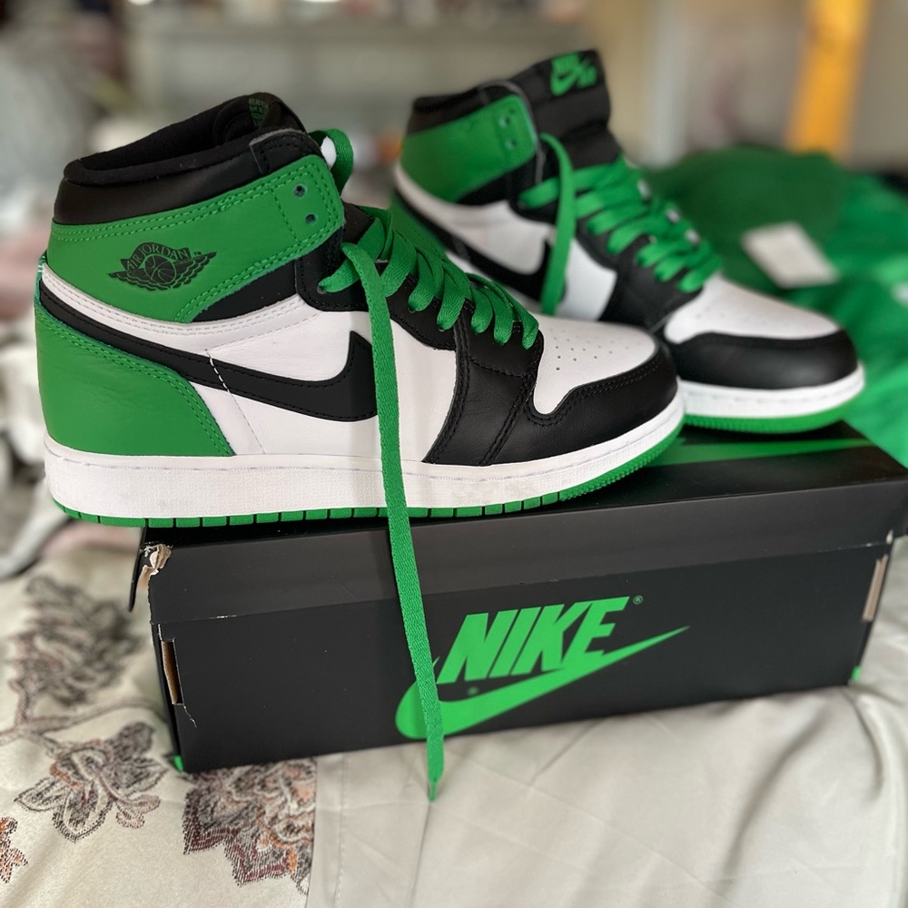 Air Jordan 1 Retro High Tops